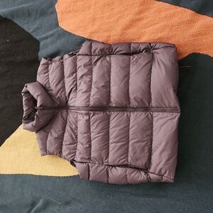 Uniqlo small ultra light down puffer vest